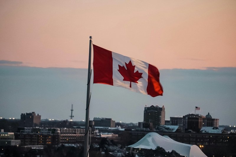 Long-Distance Moving from Toronto Across Canada 